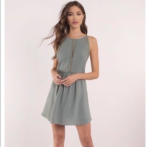 90’s Baby Olive Open Back Dress